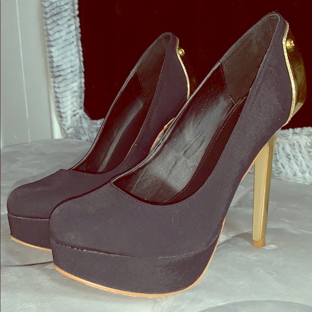Black & Gold high heel